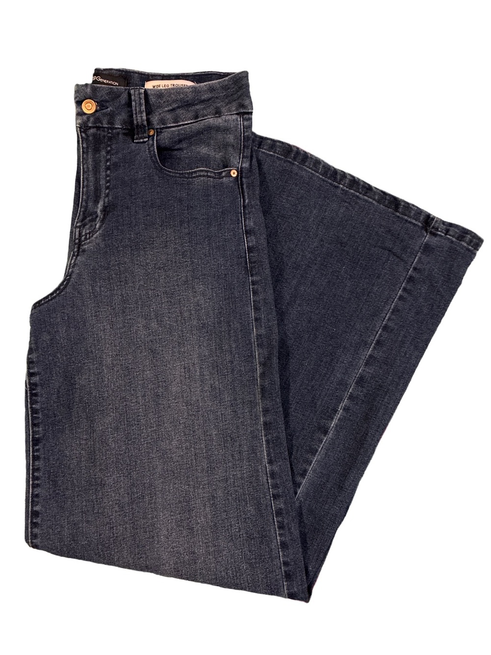 BCBGeneration High-Rise Wide Flare Leg Jeans | Size 7 / 28